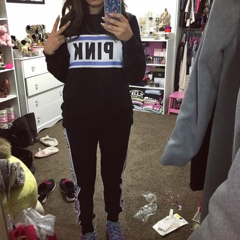Victoria’s Secret Pink tracksuit
